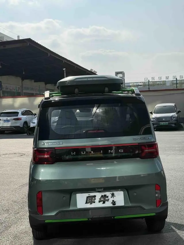 Wuling Wuling Hongguang MINIEV GAMEBOY 300km play coffee lithium iron phosphate