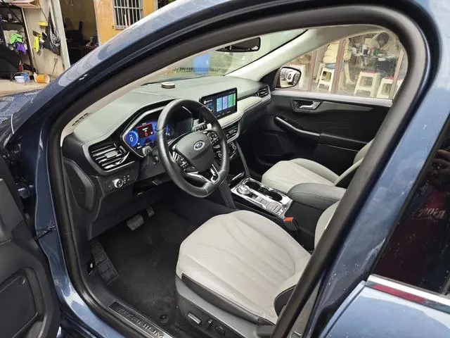 Ford Ruiji EcoBoost 245 four-wheel drive Jiaxiang model