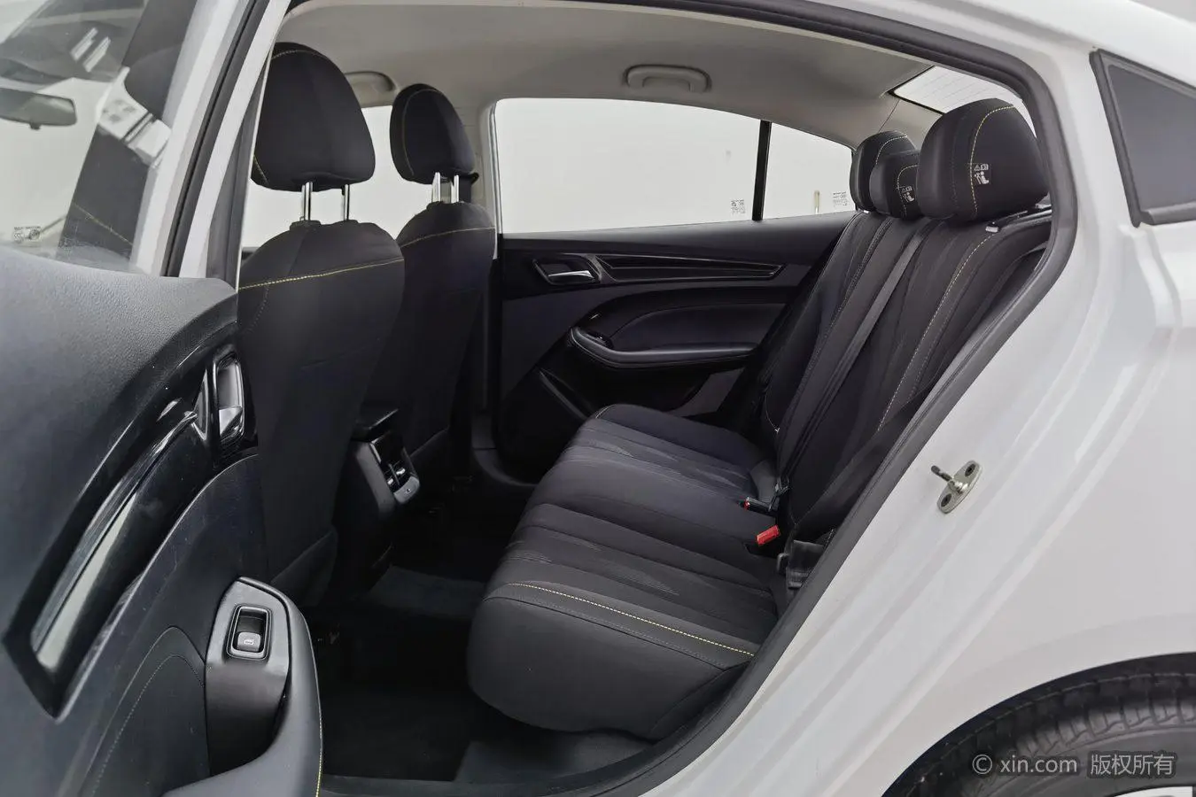 Roewe Roewe i5 1.5L manual platinum version