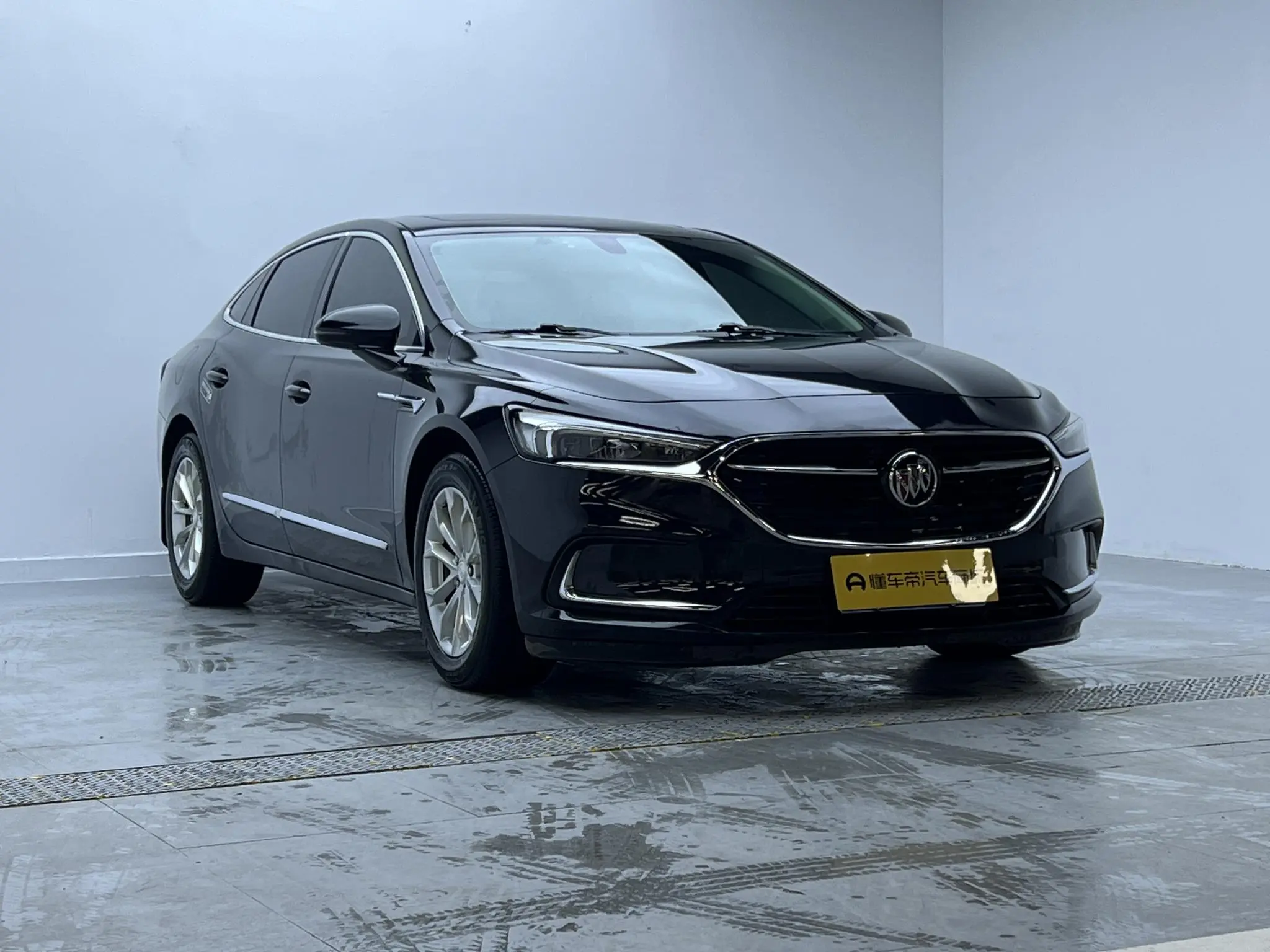 Buick Lacrosse 552T luxury