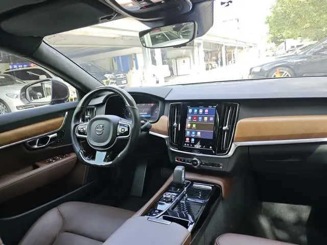 Volvo Volvo S90 PHEV T8 E-drive Hybrid Zhiyi Deluxe Edition