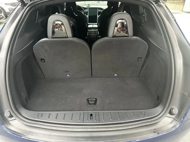 Tesla Model X 60D