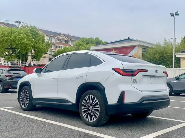 NIO Nio EC6 605KM sports version