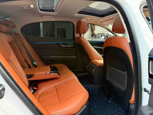 Jaguar Jaguar XEL 2.0T 250PS Premium Edition