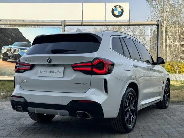 BMW BMW X3 Facelift xDrive25i M sports suit