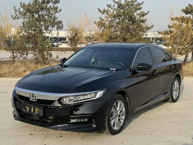 Honda Accord 260TURBO Deluxe Edition Country VI