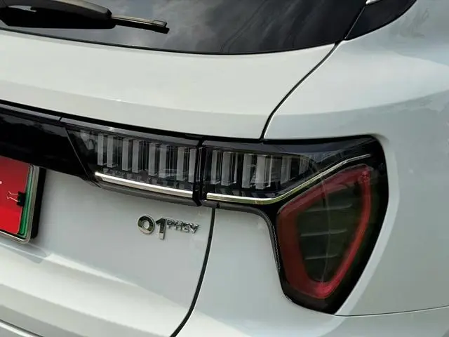 LYNK & CO Lynk &Co. 01 EM-P 1.5T Pro