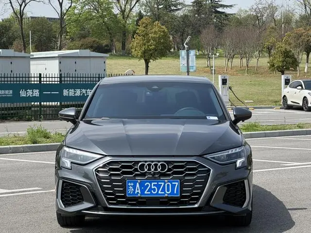 Audi Audi A3 A3L Sedan 35 TFSI Aggressive Sports Type