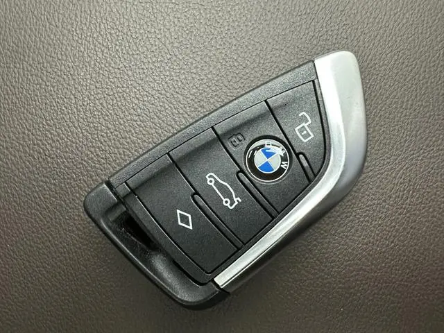 BMW BMW i3 Facelift eDrive40L Yao Ye Set