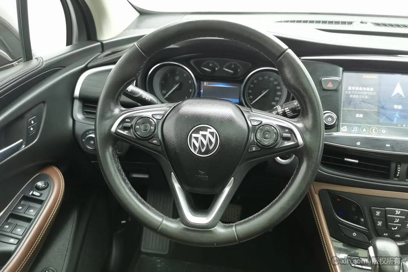 Buick Angkewei 532T two-wheel drive luxury