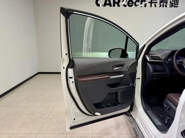 TOYOTA Grevia Smart hybrid dual engine 2.5L four-wheel drive Premium PLUS Edition
