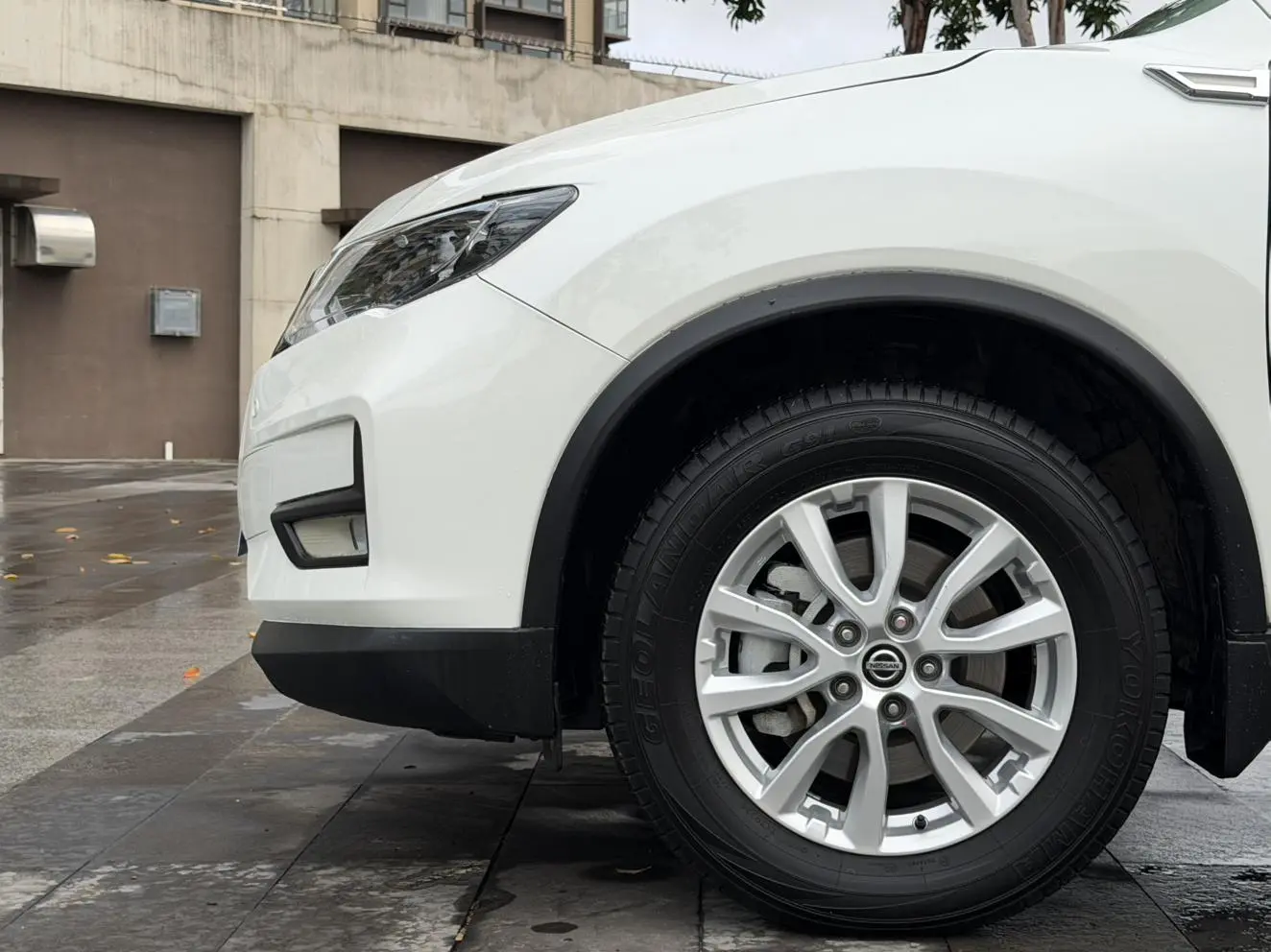 Nissan Qijun 2.0L CVT Zhilian seven-seater Comfort Edition 2WD