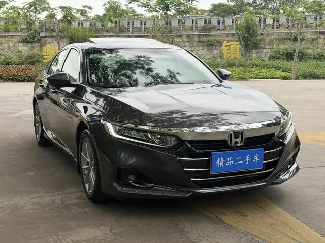 Honda Accord 260TURBO Deluxe Edition