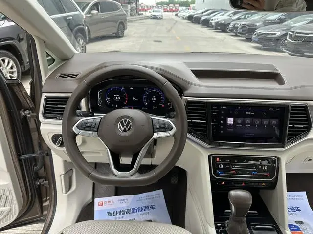 Volkswagen Weiran 380TSI Premium Edition