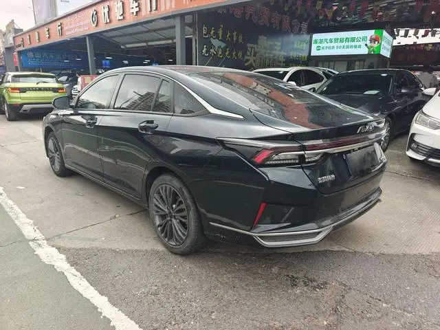 Dongfeng Fengshen Yi Hyun MAX 1.5T Super Power Dad Version