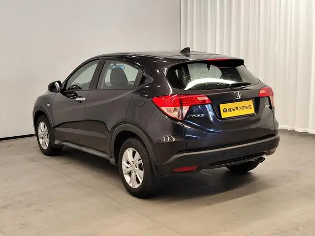 Honda Binzhi 1.8L CVT two-wheel drive elite type