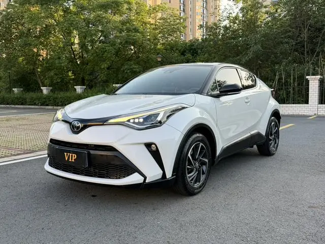 TOYOTA Toyota C-HR 2.0L Deluxe Edition