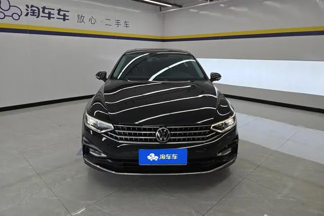 Volkswagen Magotan 2 million commemorative edition 330TSI DSG leading model