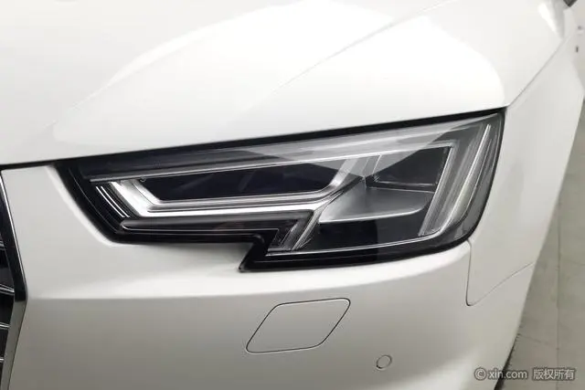 Audi Audi A4L 30th anniversary type 40 TFSI fashion type