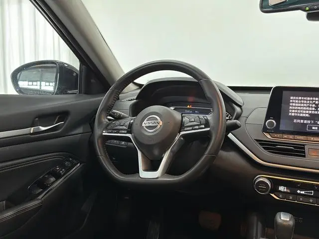 Nissan Teana 2.0 L XL Upper Smart Travel Edition