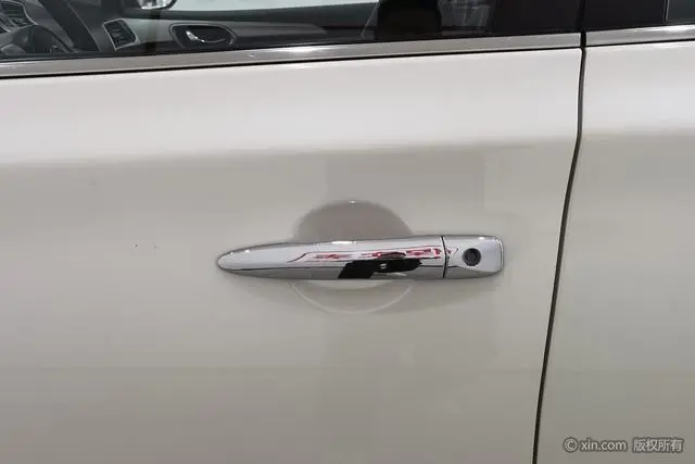 Nissan Xuan Yi Classic 1.6 XE CVT Exclusive Edition