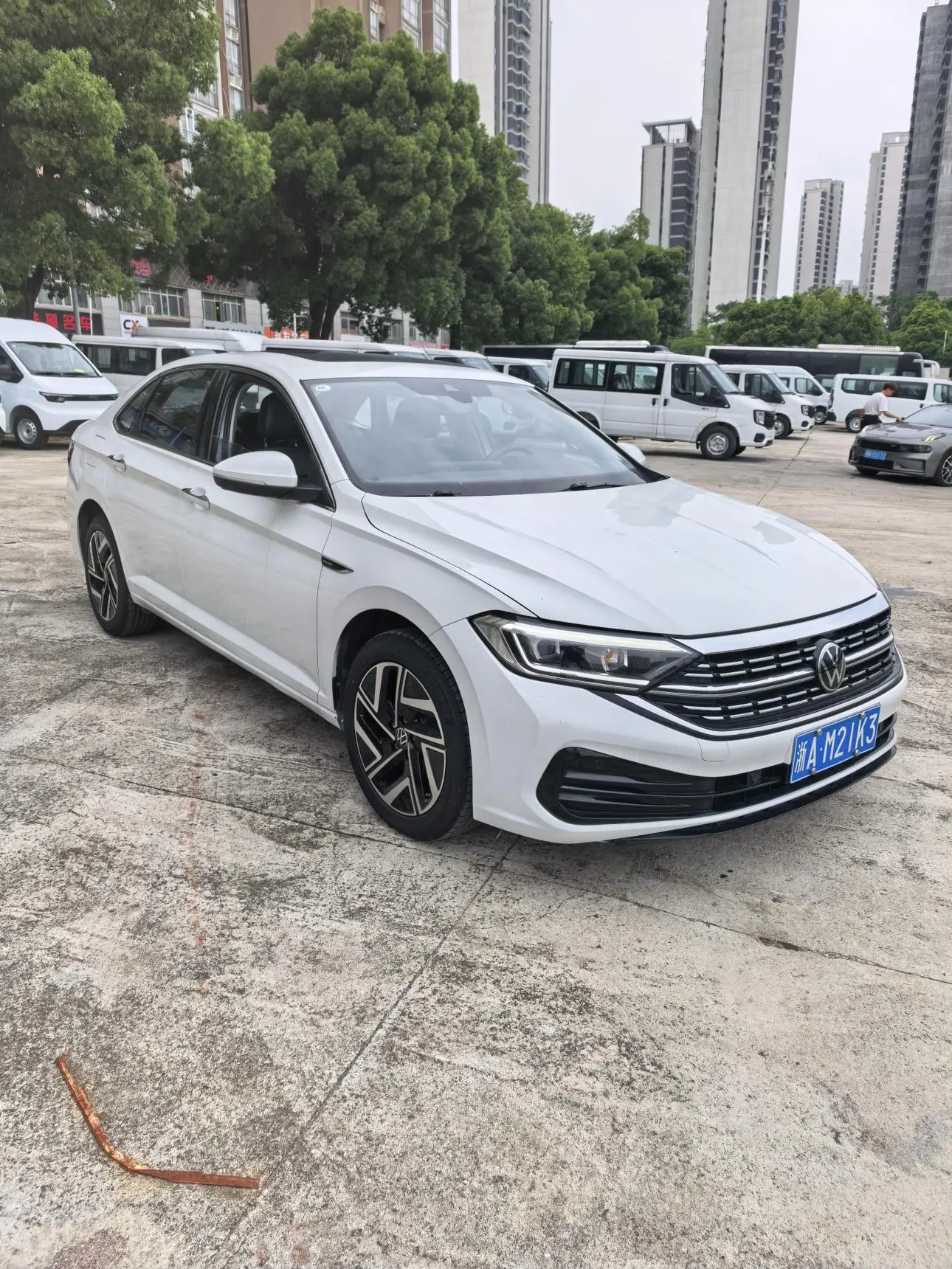 Volkswagen Sagitar 200TSI DSG Flying Edition