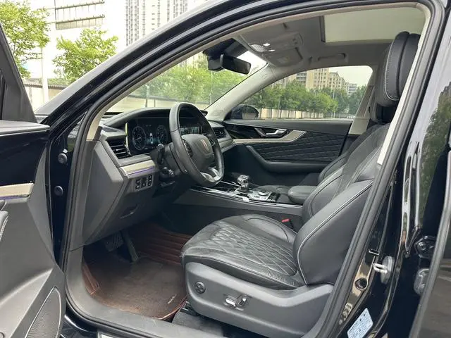 Hongqi Hongqi HS5 2.0T Zhilian Qixiang four-wheel drive version