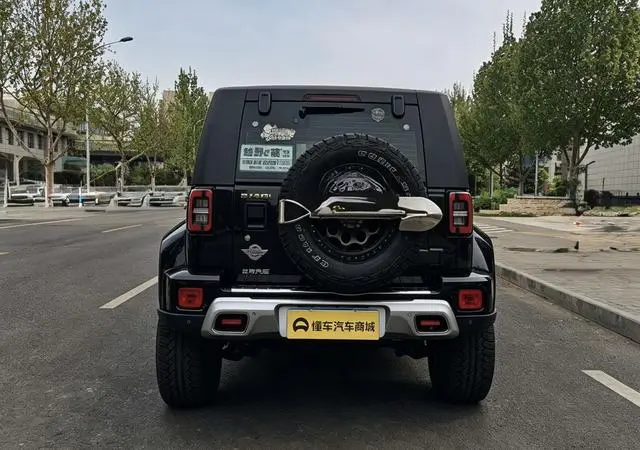 Beijing Beijing off-road BJ40 2.3T automatic four-wheel drive City Hunter Edition exclusive Country VI