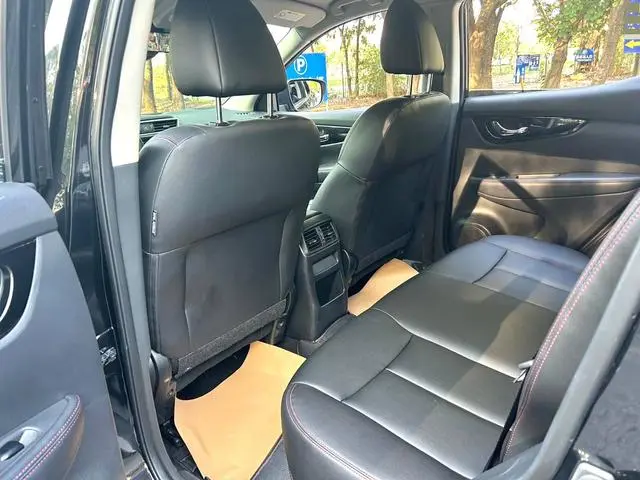 Nissan Qashqai 2.0 L XV Smart Edition