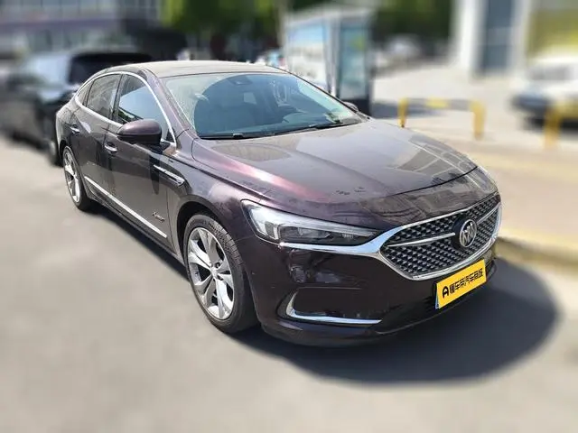 Buick Lacrosse Avenir Flagship