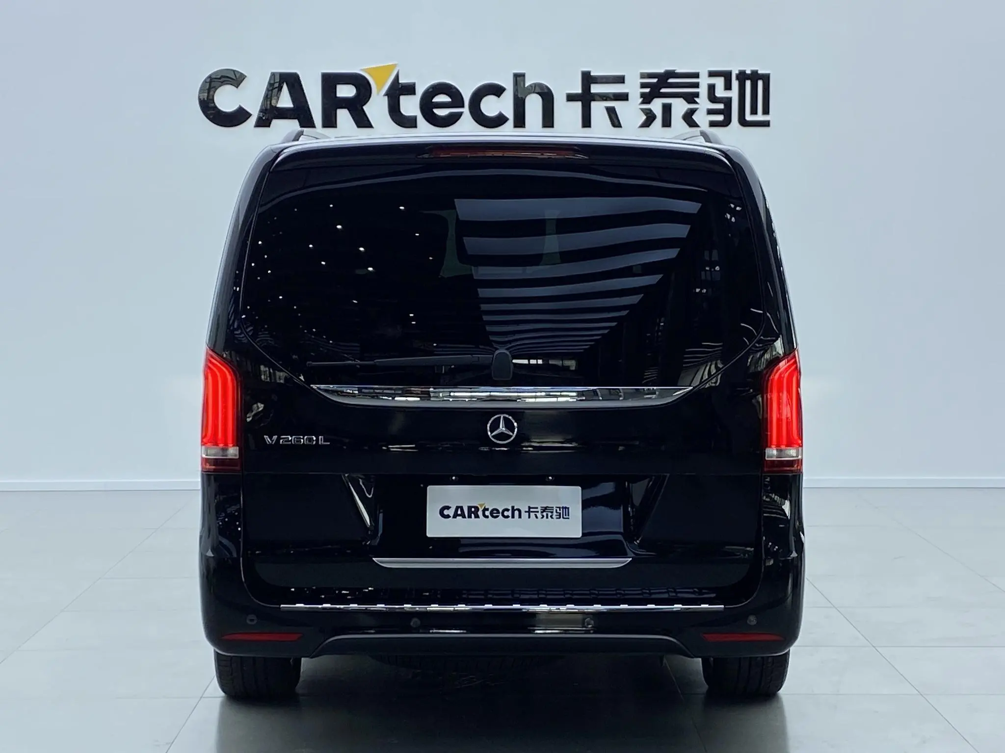 Mercedes-Benz Mercedes-Benz V-class V 260 L Long wheelbase Deluxe Edition