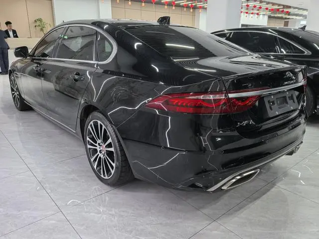 Jaguar Jaguar XFL 2.0T P250 two-wheel drive Exclusive Deluxe Edition