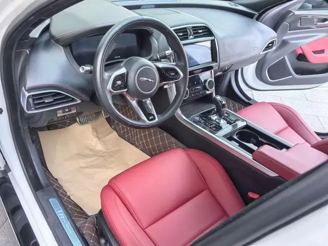 Jaguar Jaguar XEL 2.0T 250PS S aggressive and elegant version