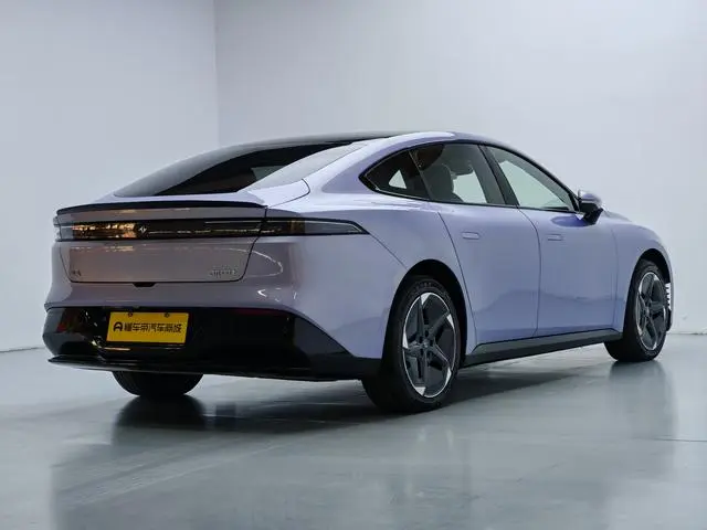 Dongfeng eπ eπ007 Pure electric 530Pro version