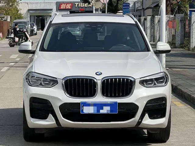 BMW BMW X3 xDrive28i M sports suit