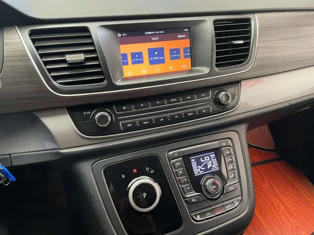 Maxus Chase G10 2.0T gasoline Automatic Elite Edition 7 seats