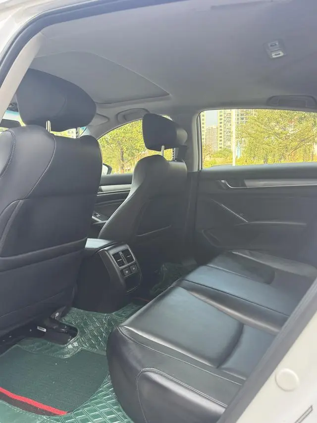 Honda Accord 260TURBO Deluxe Edition