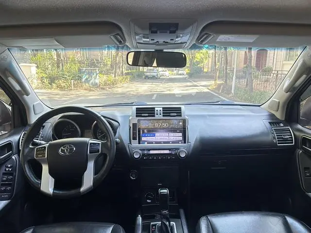TOYOTA Prado 2.7L automatic standard version