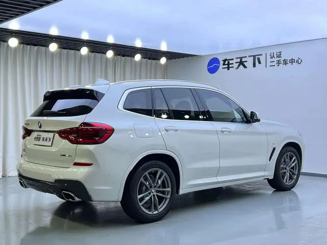 BMW BMW X3 xDrive28i M sports suit