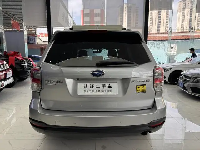 Subaru FORESTER Forester 2.0i Fashion Navigation Version