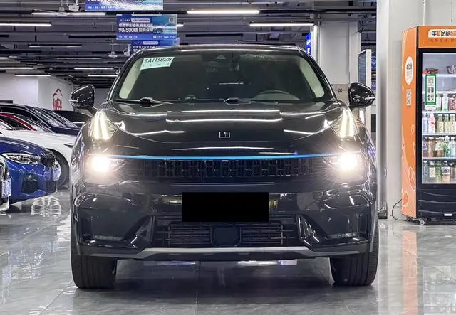LYNK & CO Lynk 05 2.0TD two-wheel drive Halo