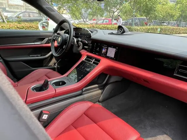 Porsche Taycan Taycan Turbo S
