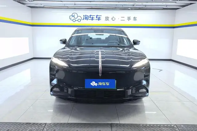 Hongqi Hongqi Tiangong 08 680 Ultra four-wheel drive version