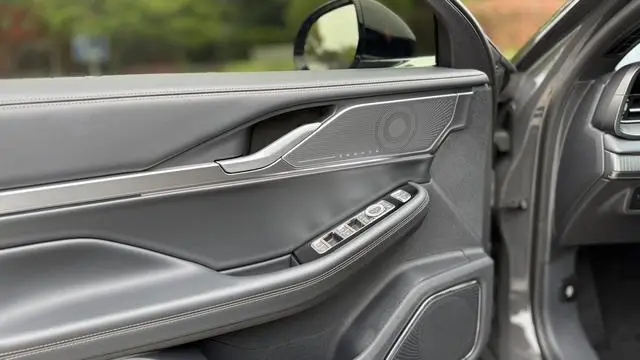 Lincoln Lincoln Z i Cool Exclusive Edition