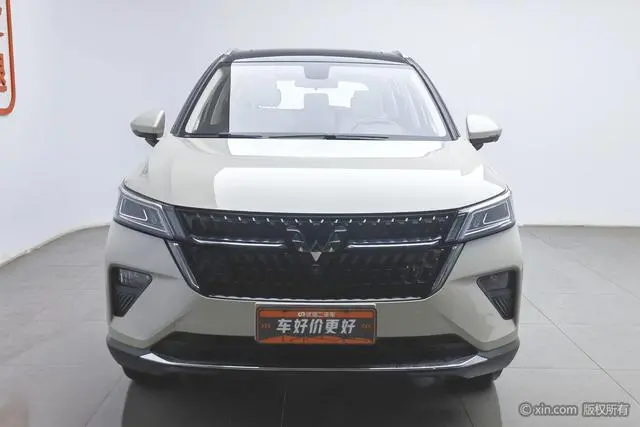 Wuling Wuling Xingchen 1.5T automatic star Obsidian version