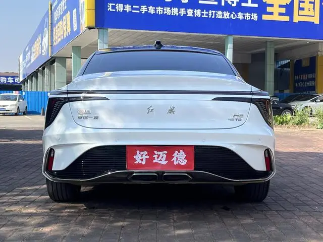 Hongqi Hongqi H6 2.0T Zhiyi Edition