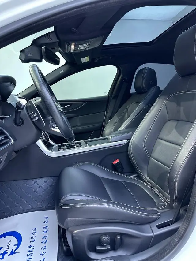 Jaguar Jaguar XEL 2.0T 200PS R-DYNAMIC Youth Sports Edition