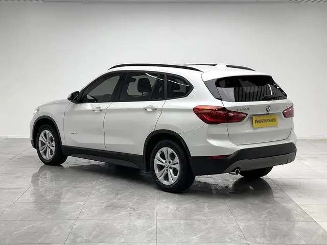 BMW BMW X1 sDrive18Li Exclusive type