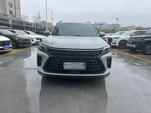 Dongfeng Fengguang Scenery 580 1.5T automatic enjoyment type
