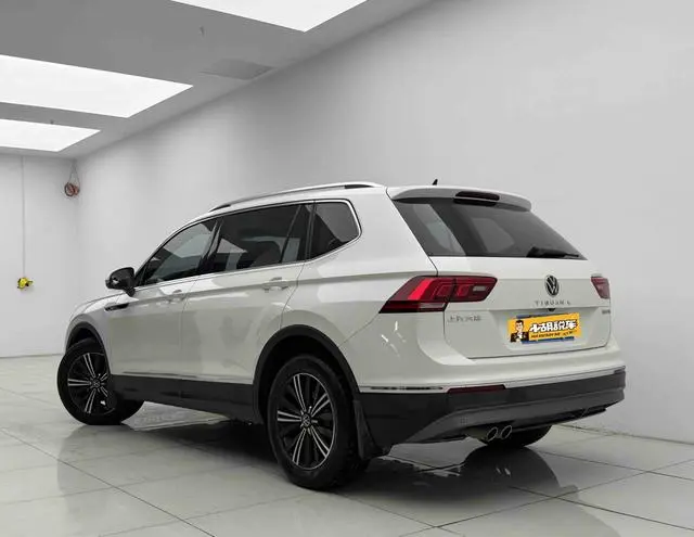 Volkswagen Tiguan L 330TSI automatic two-wheel drive Smart edition